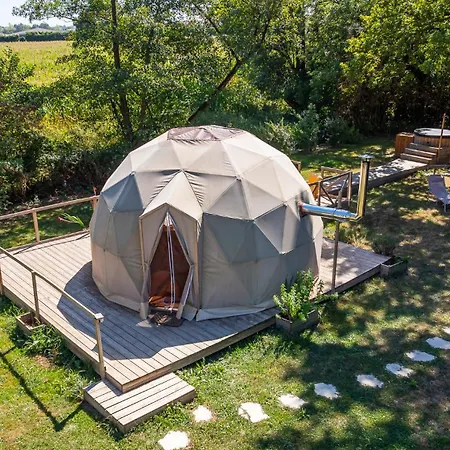 Petit Dome